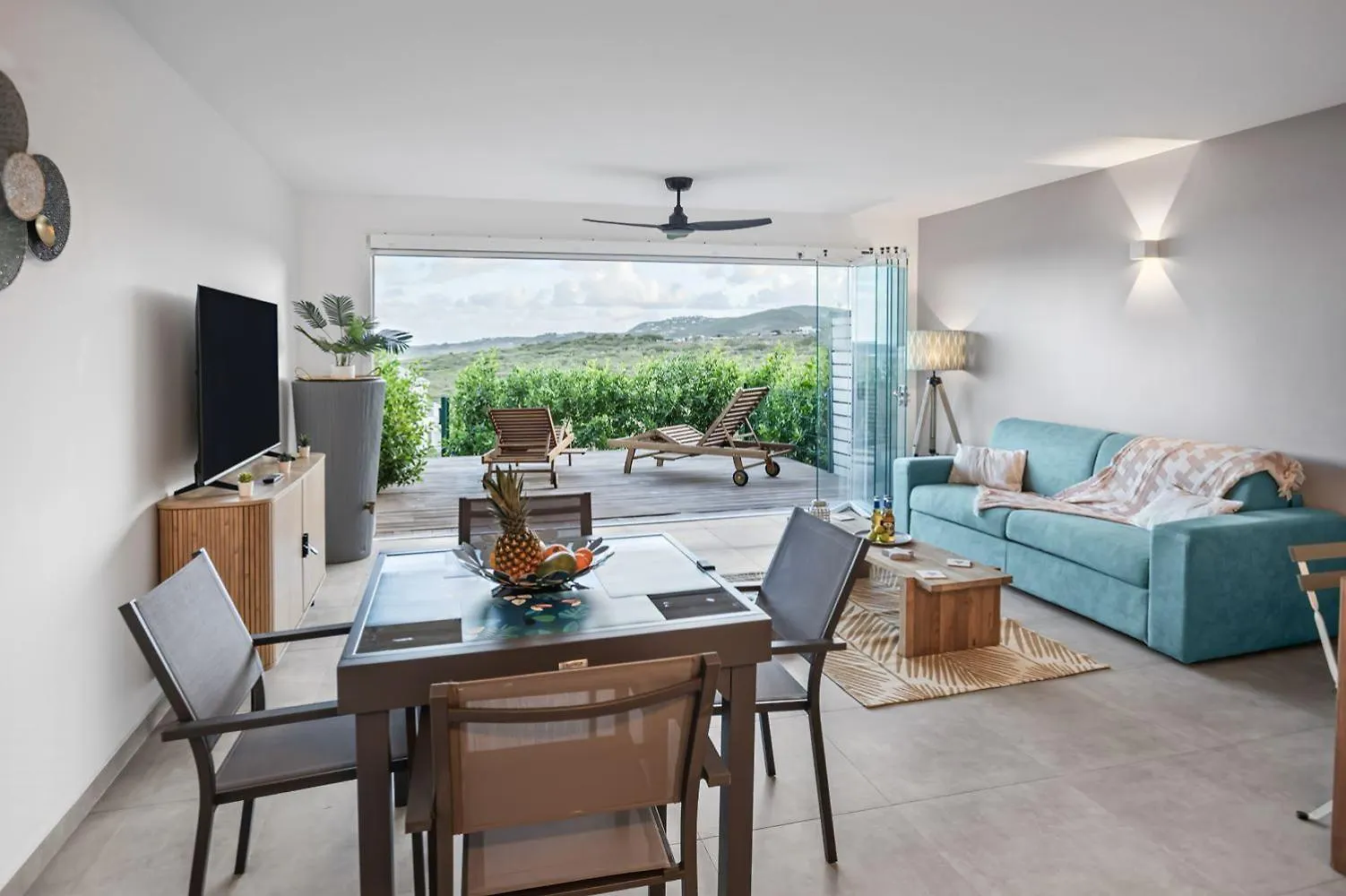 Apartment Nouveau Sur Les Hauts De La Baieorientale, Appart 4P Sint Maarten